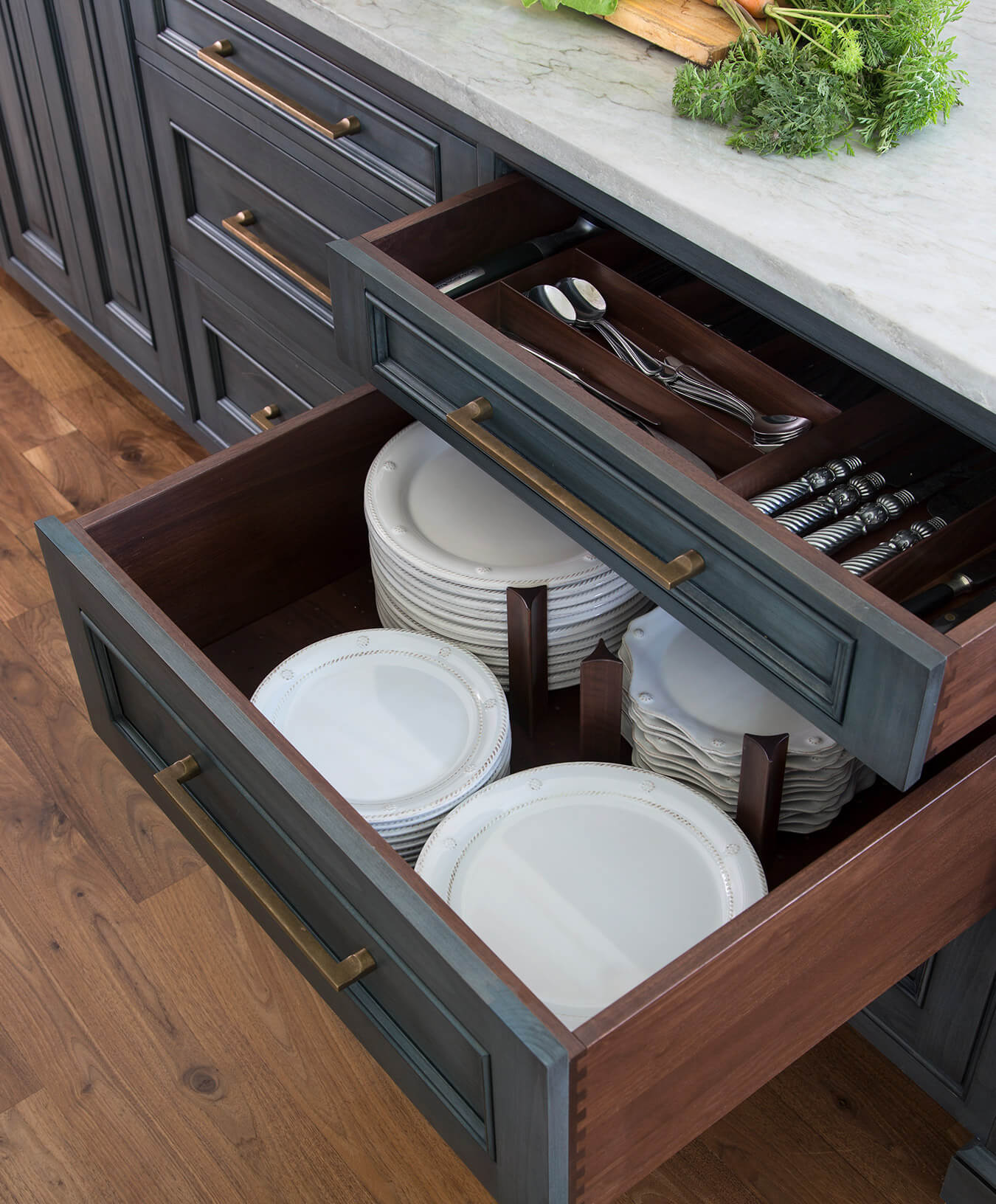 EMR_2873 Hot Trends in Kitchen Cabinetry