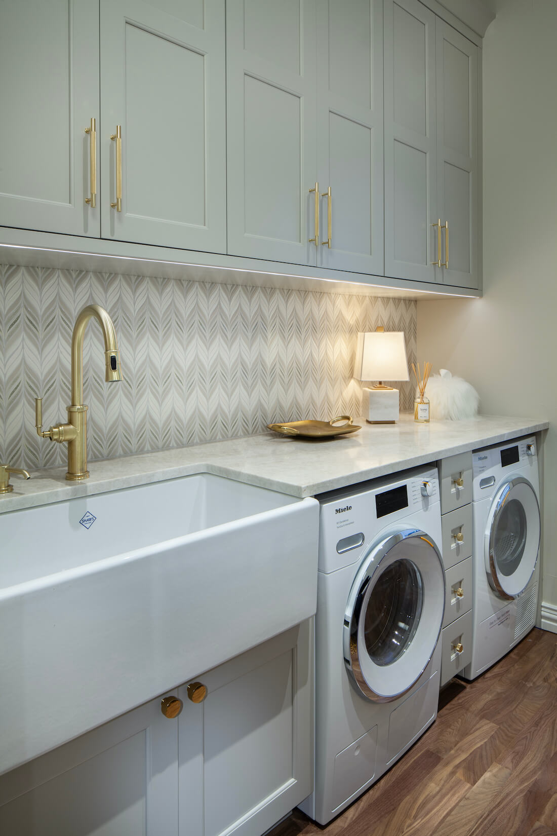 marble-backsplash marble backsplash