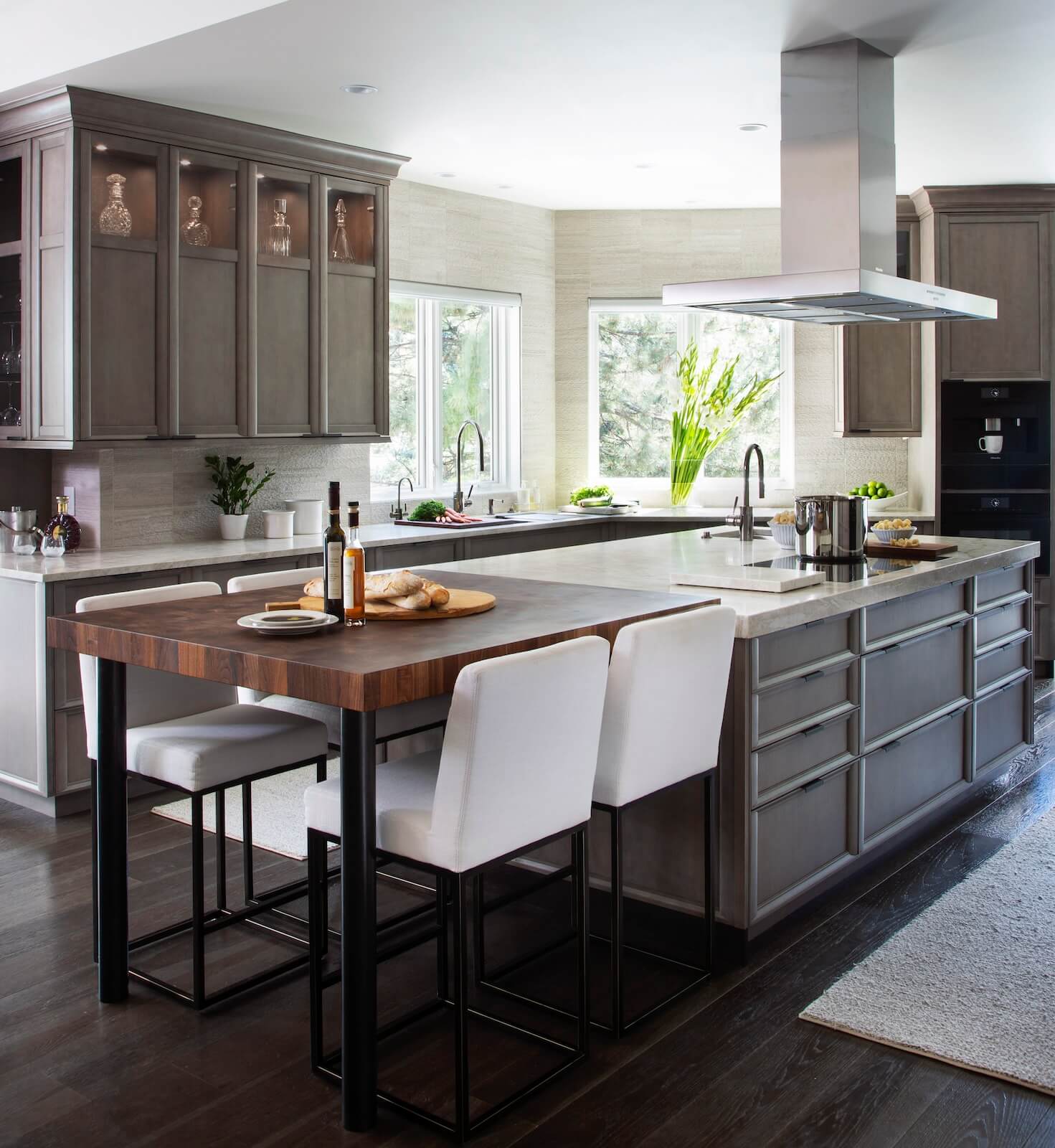 kitchen distributers cabinets